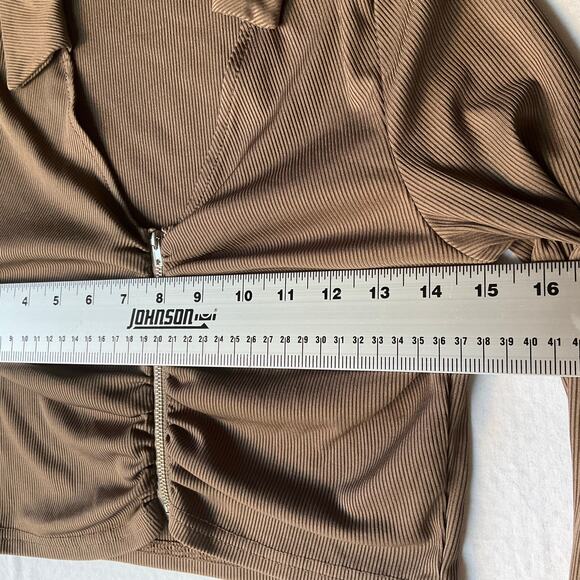 Shein Women’s V-neck Crop Cardigan Jacket size M (6 US), Solid Brown, Zip Front - Picture 3 of 9